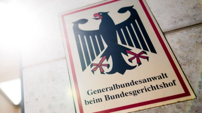 Die oberste deutsche Strafverfolgungsbehörde wirft den Männern Agententätigkeit vor. (Archivbild) (Foto: Christoph Schmidt/dpa)
