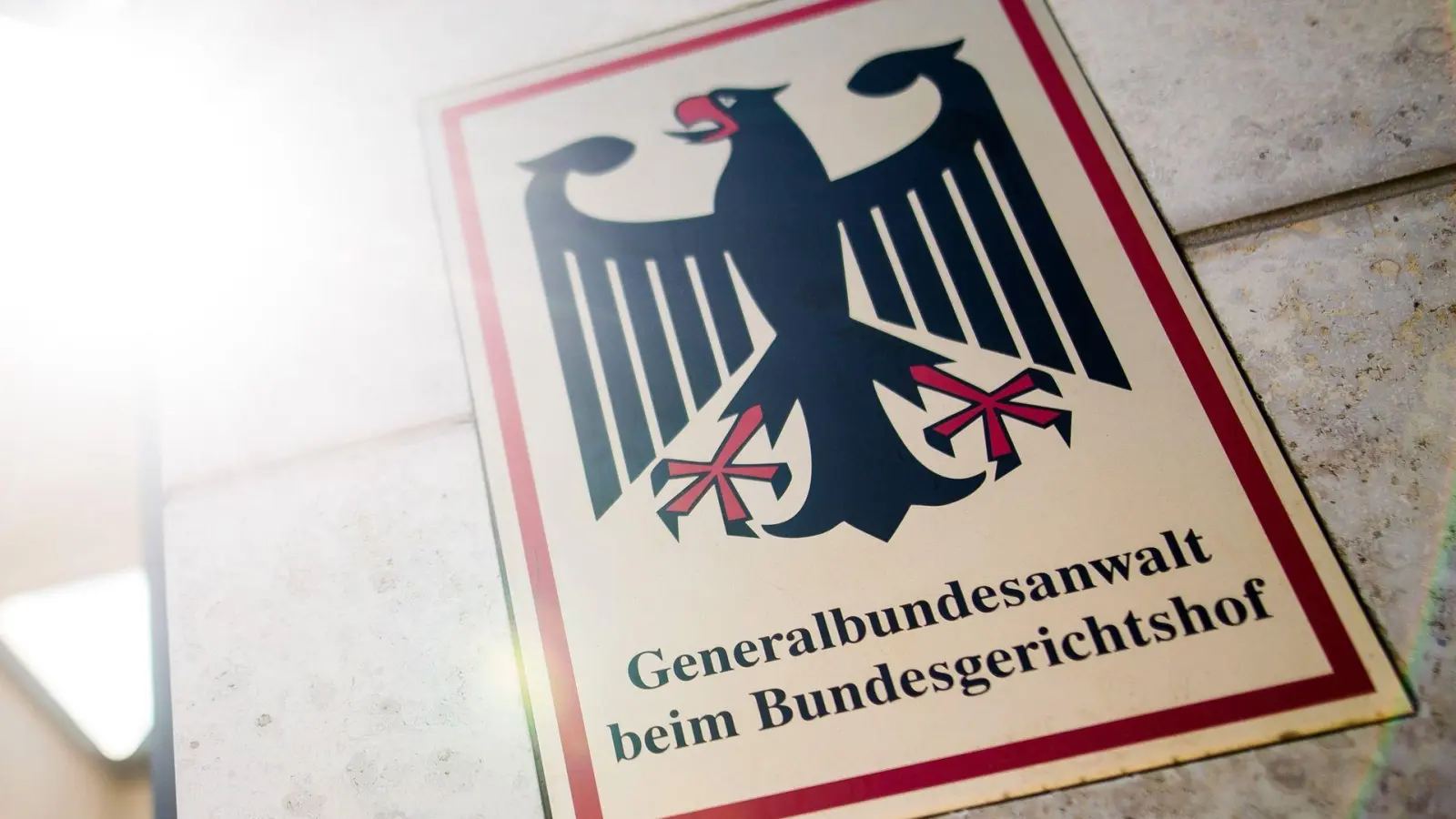 Die oberste deutsche Strafverfolgungsbehörde wirft den Männern Agententätigkeit vor. (Archivbild) (Foto: Christoph Schmidt/dpa)
