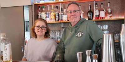 Neun Jahre lang betrieben Doris und Andreas Bohnstedt das Quasimodo. Jetzt ist Schluss. Doch sie bleiben der Gastronomie in der Region treu: Ab Sommer sind sie im Kiosk am Krummweiher zu finden. (Foto: Antonia Müller)