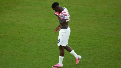 Balogun darf nach seinem Platzverweis wieder spielen. (Foto: Jeff Chiu/AP/dpa)