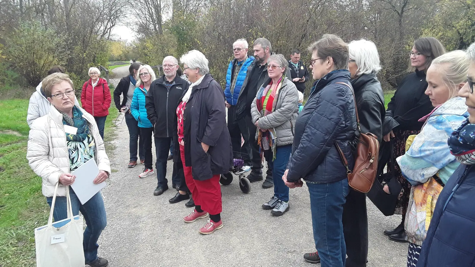 Das Interesse an der Themenführung über das Leben von Frauen in den vergangenen Jahrhunderten war groß. (Foto: Hans-Bernd Glanz)