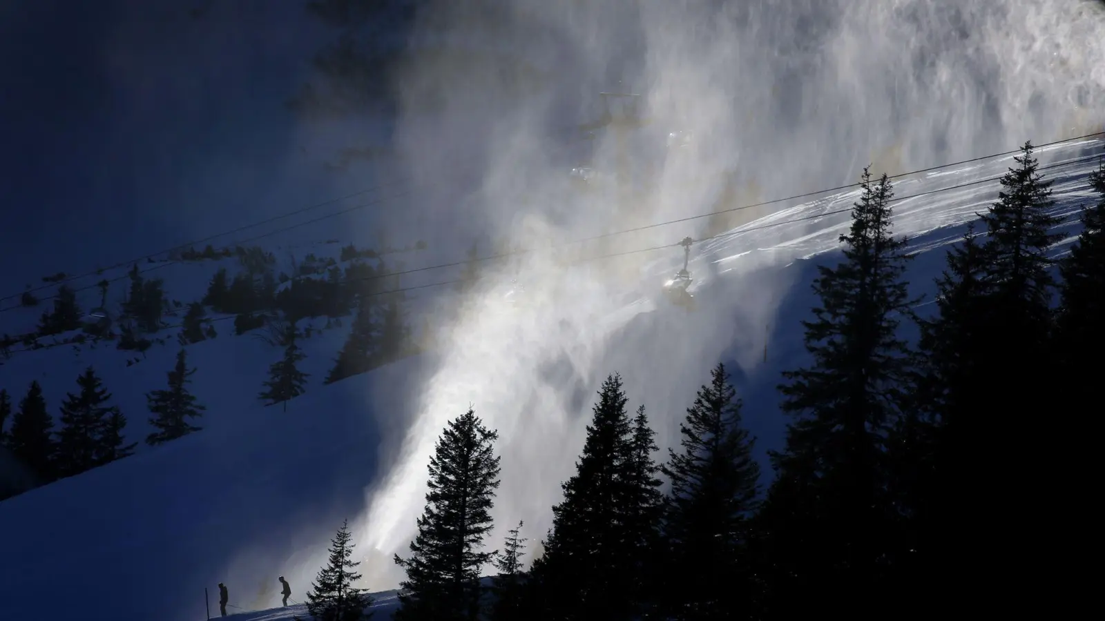 Um den Skilift am Fellhorn ist ein Streit entbrannt. (Archivbild) (Foto: Karl-Josef Hildenbrand/dpa)