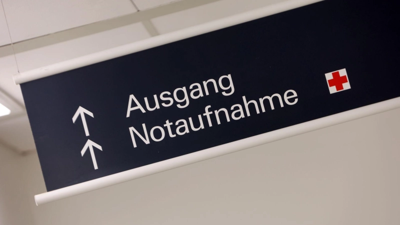 Bayerns Krankenhauslandschaft ist im Umbruch - bis zum Jahresende soll die Zuweisung der Leistungsgruppen abgeschlossen sein. (Symbolbild) (Foto: Karl-Josef Hildenbrand/dpa)