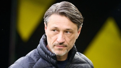 Blick zurück zum FC Bayern: BVB-Trainer Kovac (Foto: Bernd Thissen/dpa)