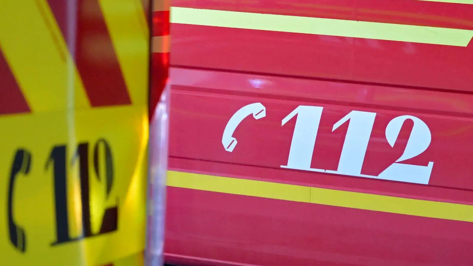 Mehrere Feuerwehren waren im Einsatz, um den Brand zu löschen. (Symbolbild) (Foto: Malin Wunderlich/dpa)