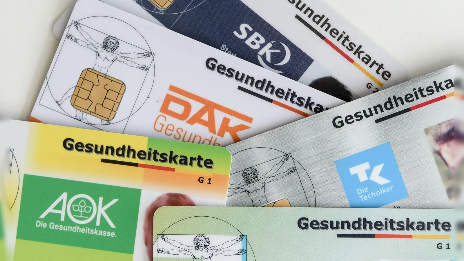 Die Krankenversicherung wird immer teurer. (Foto: Jens Kalaene/dpa-Zentralbild/dpa)