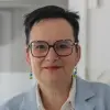 Wir sind vor Ort am Puls der Zeit, greifen Themen kritisch auf und können verschiedene Perspektiven beleuchten, die den Alltag der Menschen betreffen. Darüber hinaus macht es Spaß, interessanten Leuten zu begegnen und aus deren Leben zu erzählen.