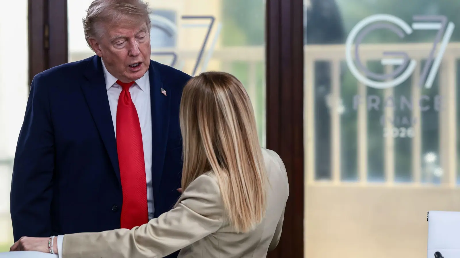 Donald Trump legte im Streit mit der italienischen Regierungschefin nach, Meloni konterte. (Archivfoto) (Foto: Evelyn Hockstein/Pool Reuters/AP/dpa)