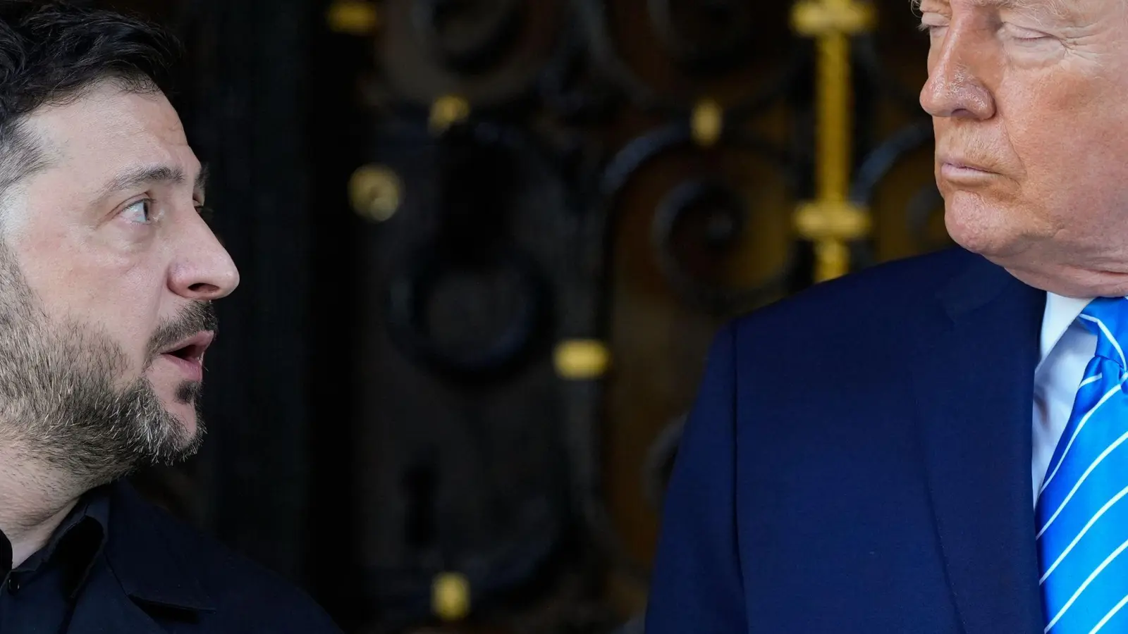 Vielsagender Blick? Trump und Selenskyj in Florida.  (Foto: Alex Brandon/AP/dpa)