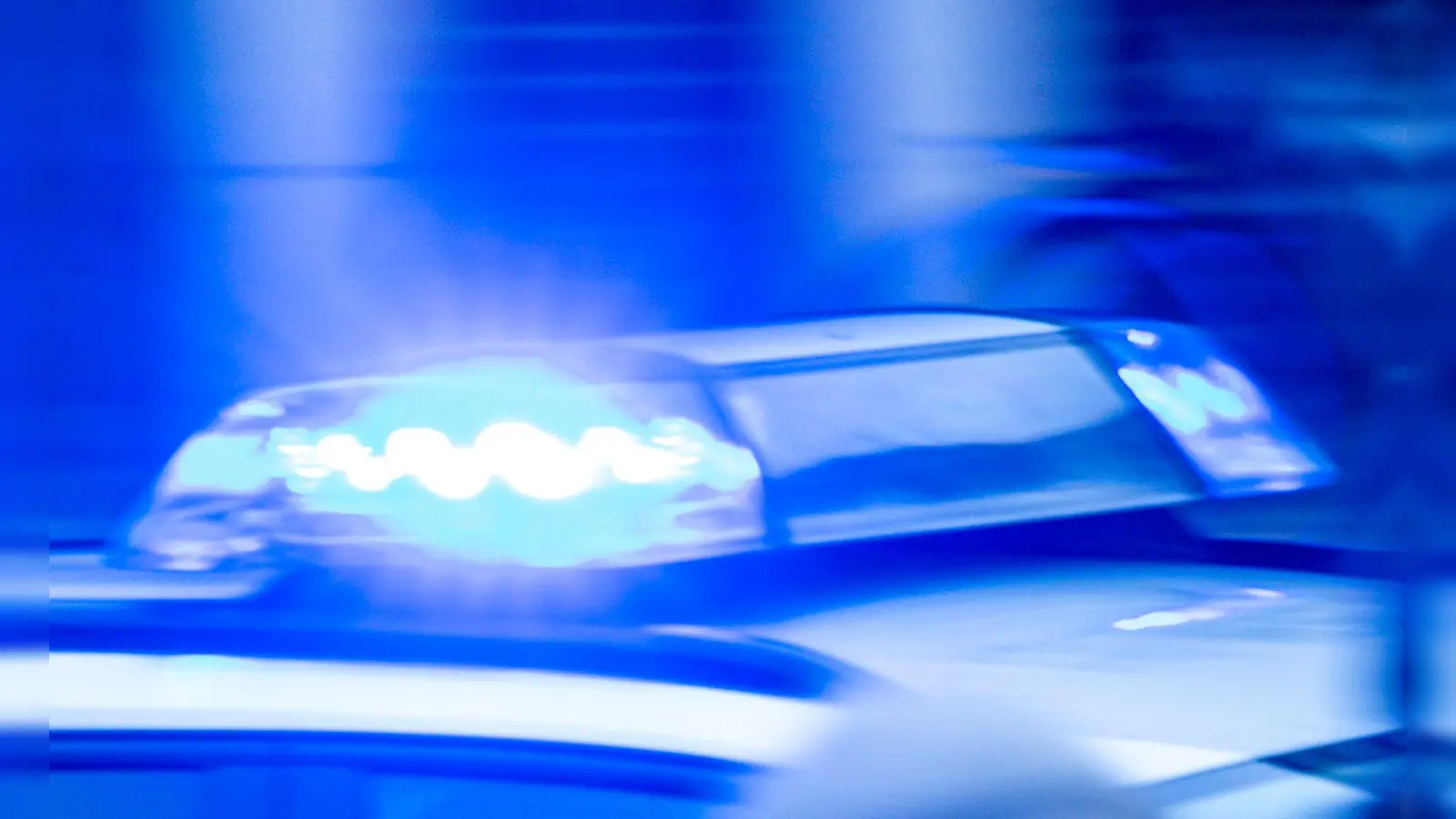 Vier Heranwachsende sollen hier einen 23-Jährigen unter anderem mit einer Machete attackiert und lebensgefährlich verletzt haben. (Symbolbild) (Foto: Jens Büttner/dpa)