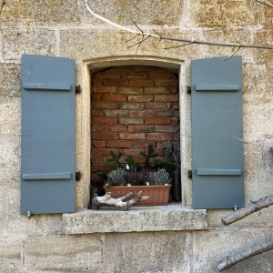 Fenster ohne Aussicht - gesehen in Rothenburg (Foto: Hans-Martin Huber)