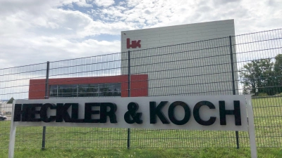 Heckler &amp; Koch wurde erst 1949 gegründet. Mit der Frage, was ihre Gründer davor getan hatten, beschäftigte sich die Firma jahrzehntelang nicht. (Foto: Wolf von Dewitz/dpa-Zentralbild/dpa)