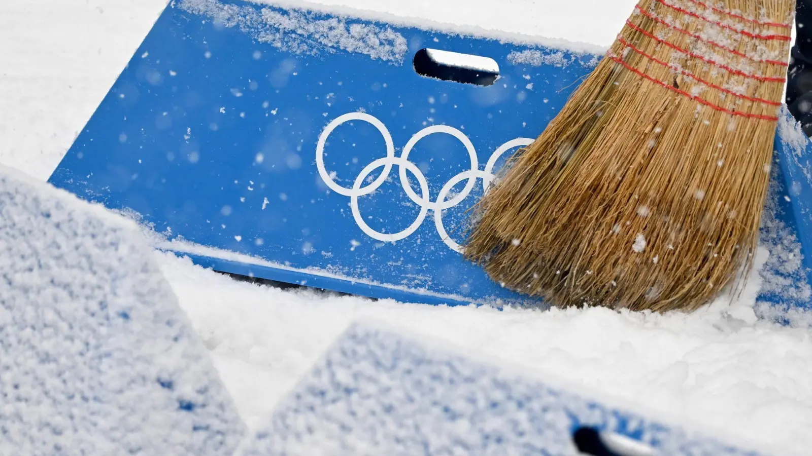 Olympia-Kehraus: Die Winterspiele verlassen Italiens Bühnen. (Foto: Hendrik Schmidt/dpa)