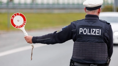 Die Zahl unerlaubter Einreisen nach Bayern ist laut Bundespolizei im Jahr 2024 bislang rückläufig. (Archivbild) (Foto: Daniel Karmann/dpa)