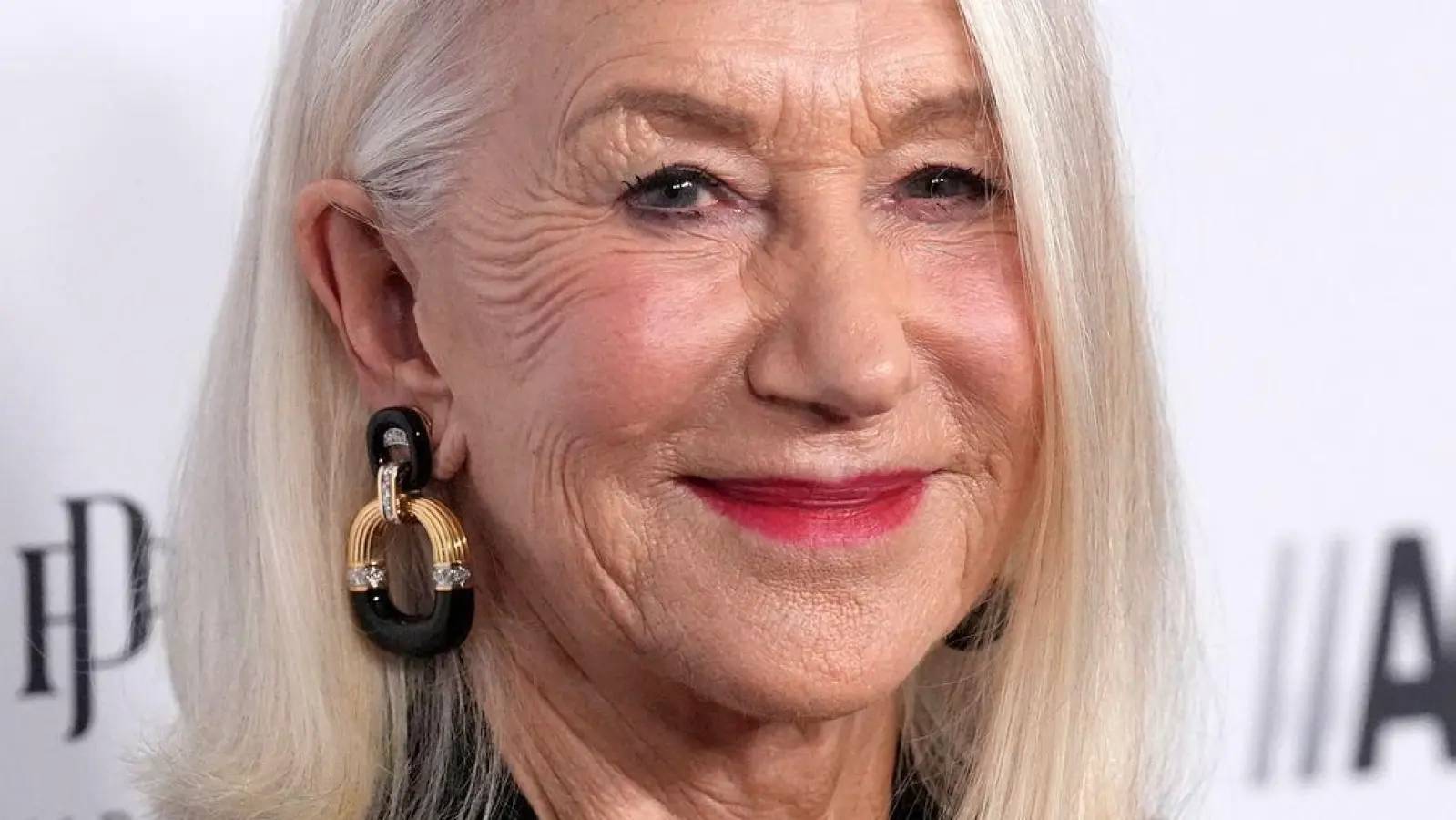 Die Britin Helen Mirren erhält eine weitere Ehrung in Hollywood. (Archivbild) (Foto: Chris Pizzello/Invision via AP/dpa)