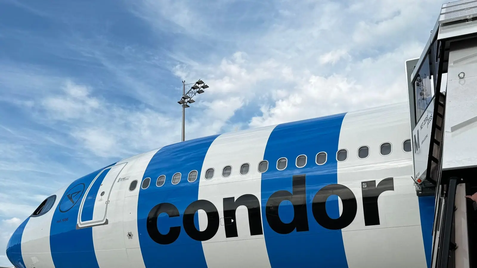 Condor hat einen Tariffrieden mit den Piloten bis zum Herbst 2029 geschlossen. (Archivbild)  (Foto: Christian Kunz/dpa)