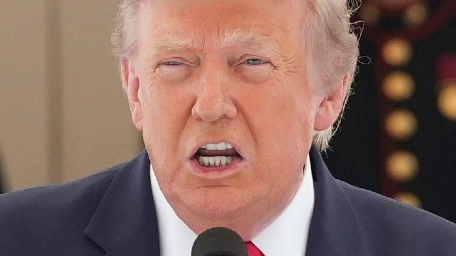 Die USA wollen den Iran weiter angreifen - das macht Trump klar.  (Foto: Alex Brandon/AP/dpa)