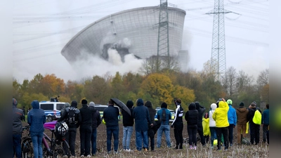Deutschland ist aus der Kernenergie 2023 ausgestiegen. Die CSU will die Technologie nun aber wieder ins Land zurückholen - mit modernen Mini-Atommeilern. (Symbolbild) (Foto: Sven Hoppe/dpa)