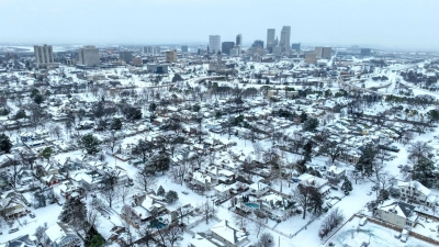 Bei dem Wintersturm sind zwei Männer in Louisiana umgekommen.  (Foto: Mike Simons/Tulsa World/AP/dpa)