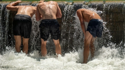 Die vorsommerliche Hitze in Bayern hält auch am Mittwoch an. (Foto: Peter Kneffel/dpa)