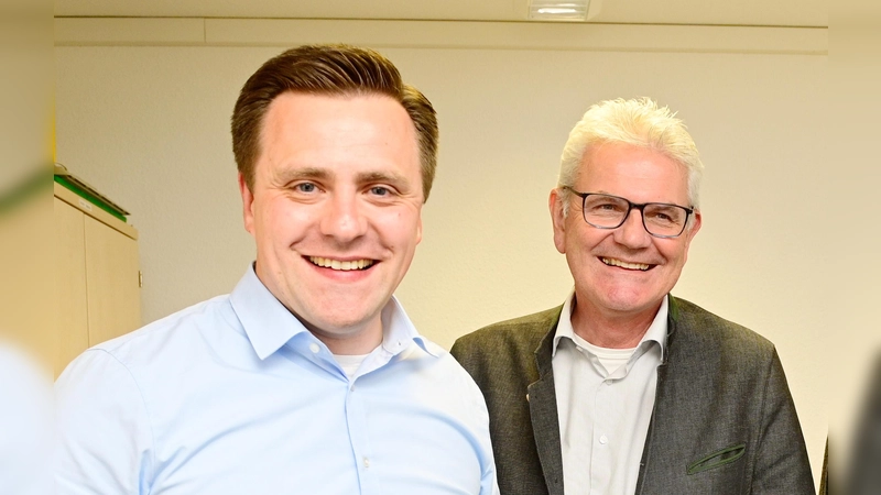 Fühlen sich von Leutershausens Bürgermeister zu Unrecht kritisiert: Landtagsabgeordneter Andreas Schalk (links) und Bundestagsabgeordneter Artur Auernhammer. (Archivbild: Jim Albright)