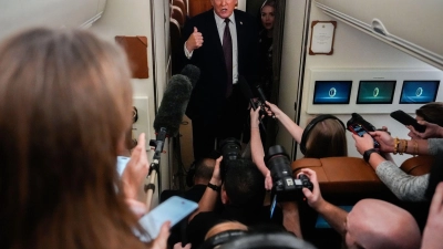 US-Präsident Trump übt Druck auf den Iran aus.   (Foto: Julia Demaree Nikhinson/AP/dpa)