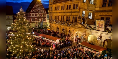 Die mittelalterliche Kulisse macht den Rothenburger Markt zu einem besonders beliebten Vorweihnachts. (Archivbild: Jürgen Binder)
