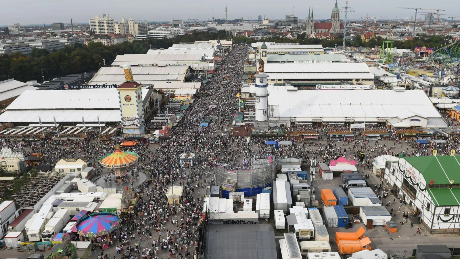 Wer sein Zelt künftig auf der Wiesn aufstellen kann, ist nun ein Fall für die Justiz. (Archivbild) (Foto: Felix Hörhager/dpa)