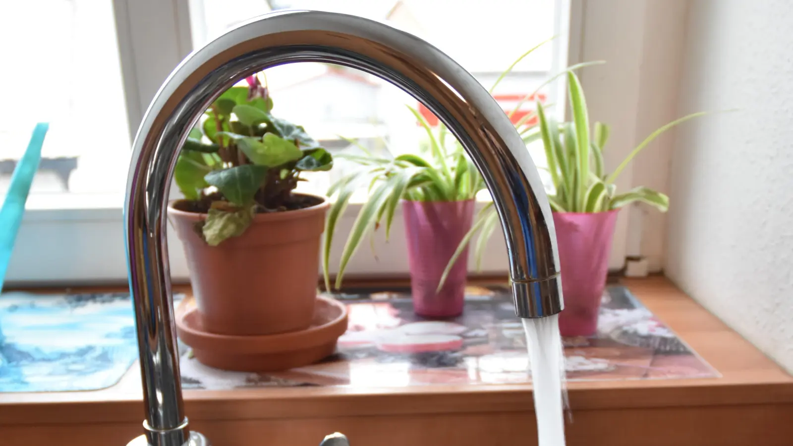 Was derzeit aus dem Wasserhahn in Rauenzell kommt, sollte unbedingt abgekocht werden, rät das Gesundheitsamt. (Foto: Anita Dlugoß)
