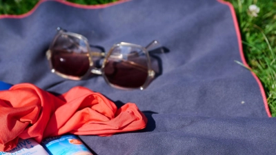 Das Kind blieb bei seinem Ausflug in das Freibad laut Polizei unverletzt. (Symbolbild) (Foto: Annette Riedl/dpa)