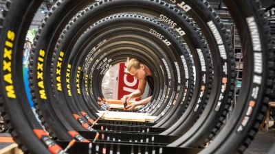 Die Fahrradbranche in Deutschland leidet noch immer unter den Nachwehen des vergangenen Corona-Booms. (Archivbild) (Foto: Frank Rumpenhorst/dpa)