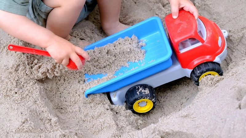 Rund 645.000 Kinder spielen und lernen in Bayerns Krippen, Kindergärten und sonstigen Betreuungseinrichtungen. (Symbolbild) (Foto: Bernd Weißbrod/dpa)