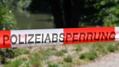 Ermittlungen wegen Tötungsdelikt nach Leichenfund bei Laußnitz. (Symbolbild) (Foto: Hendrik Schmidt/dpa-Zentralbild/dpa)