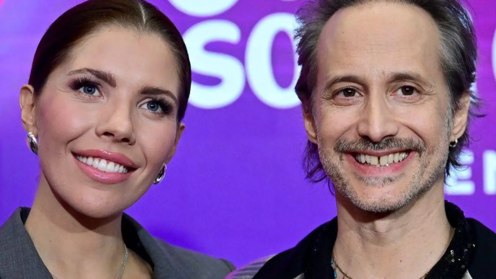 Das Moderatoren-Duo für den ESC im Mai in Wien steht fest: Victoria Swarovski und Michael Ostrowski. (Foto: Roland Schlager/APA/dpa)