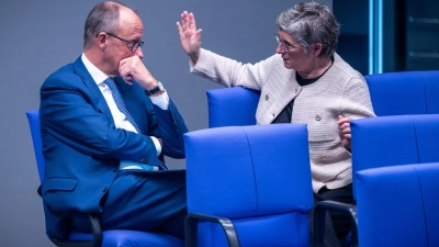 CDU-Chef Friedrich Merz bedauert den Wirbel um die Mailbox-Nachricht für Grünen-Fraktionschefin Britta Haßelmann. (Archivbild) (Foto: Michael Kappeler/dpa)