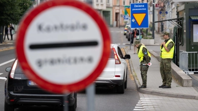Auf polnischer Seite wird laut Innenministerium flächendeckend kontrolliert. (Foto: Sebastian Kahnert/dpa)