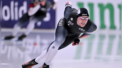 Muss wegen einer Muskelverletzung auf die ersten beiden Saison-Weltcups verzichten: Hendrik Dombek. (Foto: Peter Kneffel/dpa)