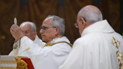 Der neue Papst Leo XIV. hat vor KI gewarnt. (Foto: Uncredited/Vatican media/AP/dpa)