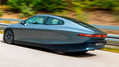 Kein Serienauto, aber Blick in die Zukunft: Der „Mission Efficiency“ ist ein Einzelstück und soll Technik für künftige Volkswagen-Modelle testen. (Foto: Volkswagen AG/dpa-tmn)