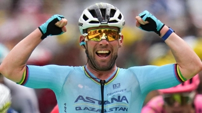 Etappensieger Mark Cavendish schrieb Tour-Geschichte. (Foto: Daniel Cole/AP/dpa)