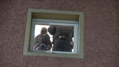 Die Ermittler haben die Wohnung des Tatverdächtigen von Mannheim durchsucht.  (Foto: Ferdinand Merzbach/NEWS5/dpa)