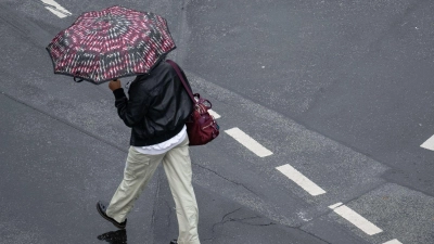 In Teilen Deutschlands wird es nass. (Symbolbild) (Foto: Boris Roessler/dpa)