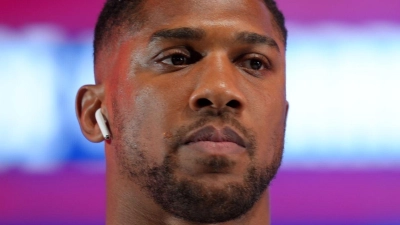 Anthony Joshua erholt sich von den Folgen seines schweren Unfalls, bei dem zwei Menschen starben. (Archivbild) (Foto: Jordan Pettitt/PA Wire/dpa)