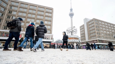 Im Nordosten Deutschlands - wie hier in Berlin - bleibt es kalt. (Foto: Fabian Sommer/dpa)