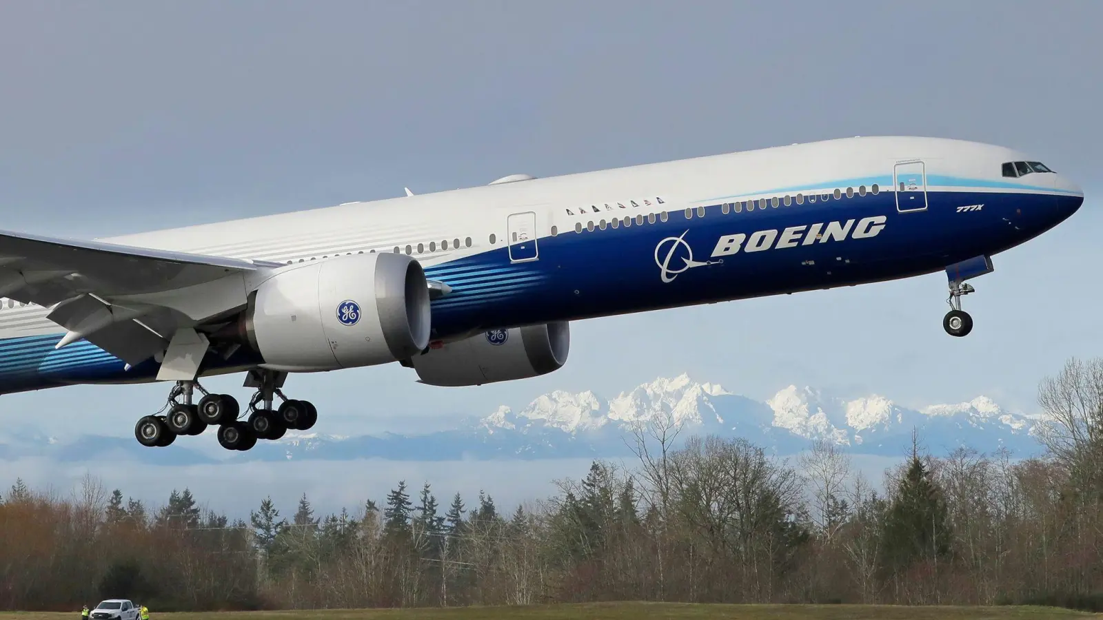 Die 777X ist als Nachfolgerin des bei Airlines populären Langstrecken-Modells Boeing 777 gedacht. (Archivbild) (Foto: Ted S. Warren/AP/dpa)