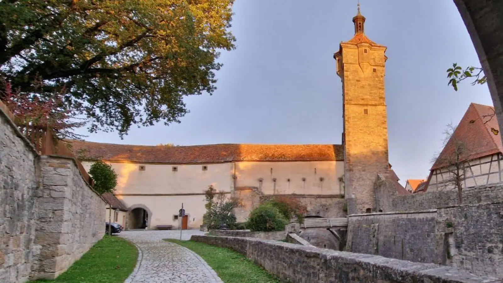 Abendstimmung in der Klingentorbastei - gesehen in Rothenburg. (Foto: Ulrich Schwandt)