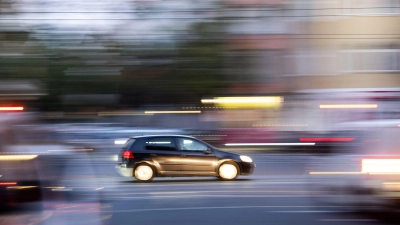 Die Regionalklasse in der Kfz-Versicherung gibt an, wie hoch das Unfall- und Schadensrisiko in Ihrem Zulassungsbezirk  ist. (Foto: Sebastian Gollnow/dpa/dpa-tmn)