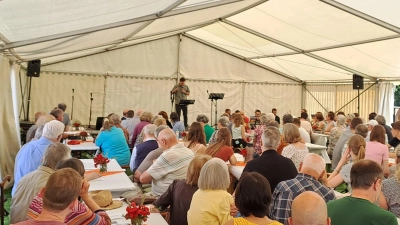 Ein Besuch im großen Festzelt lohnt sich in jedem Fall! (Foto: Veranstalter)