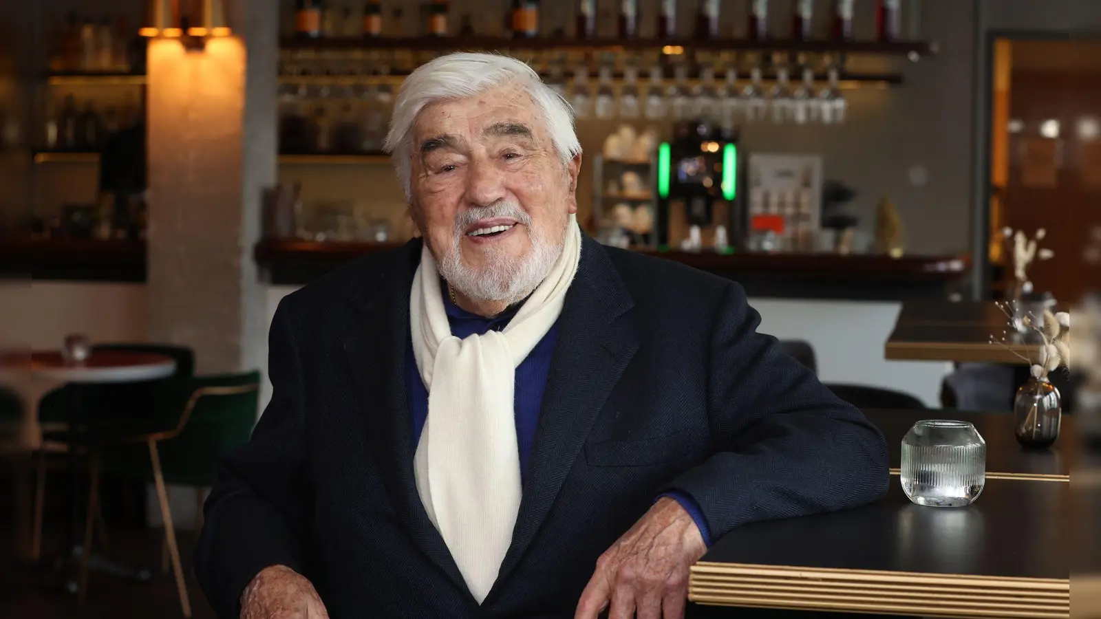 Mario Adorf ist seit 1985 in zweiter Ehe mit Monique Faye verheiratet. (Archivbild) (Foto: Karl-Josef Hildenbrand/dpa)