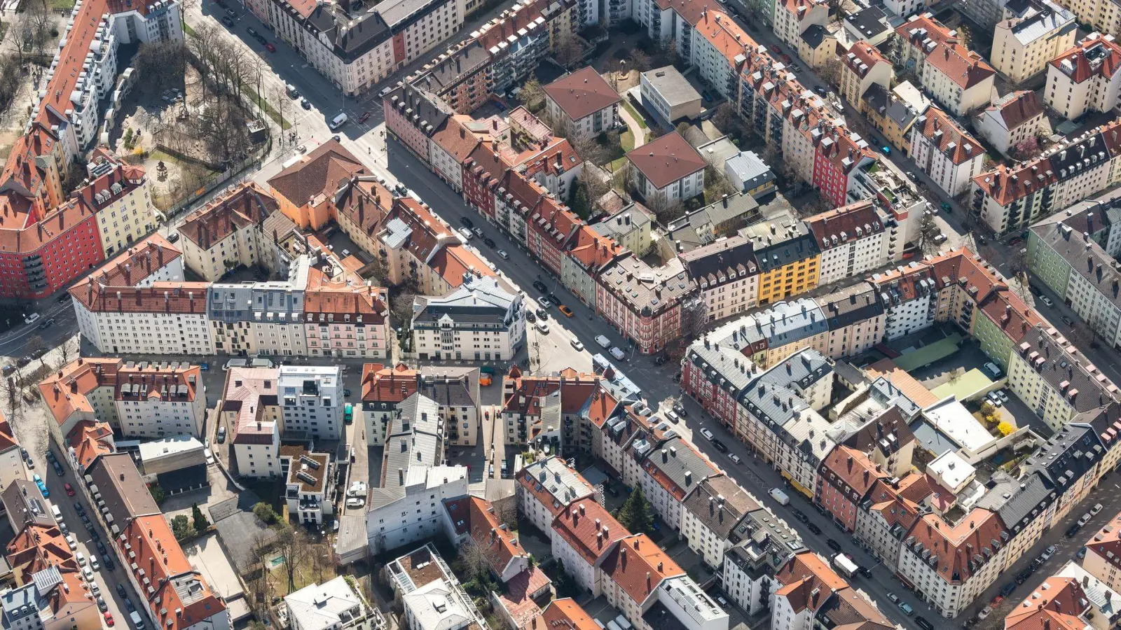 München ist ein teures Pflaster - vor allem für Mieter. Hier und anderswo greift deshalb eine Mietpreisbremse. (Symbolbild) (Foto: Sina Schuldt/dpa)